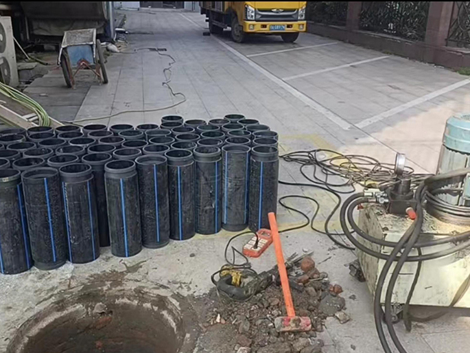 奉新PE置换管厂家 DN315置换管 非开挖管短管置换